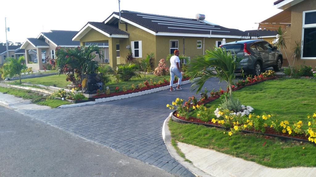 Relax Villa Ocho Rios Exterior foto